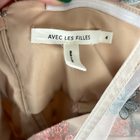 NWT Avec Les Filles Maxi Embroidered Gown - Picture 7 of 10